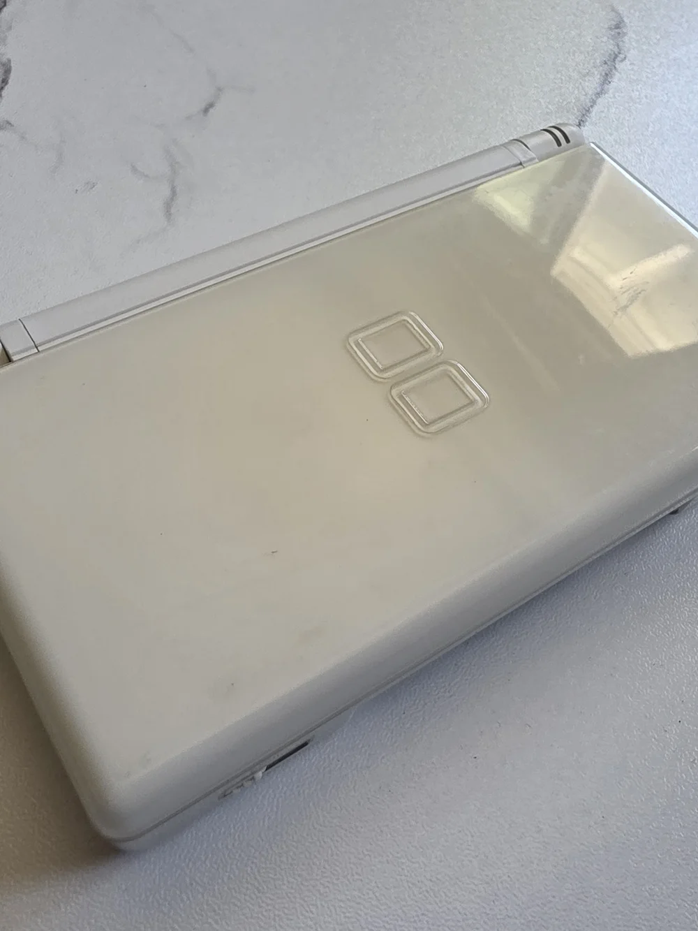 Nintendo White DS Lite Handheld Console with Stylus